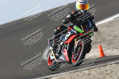 media/Nov-01-2025-TrackDaz (Sat) [[2b4d5192bc]]/B Group/1220pm (Turn 2 Outside)/